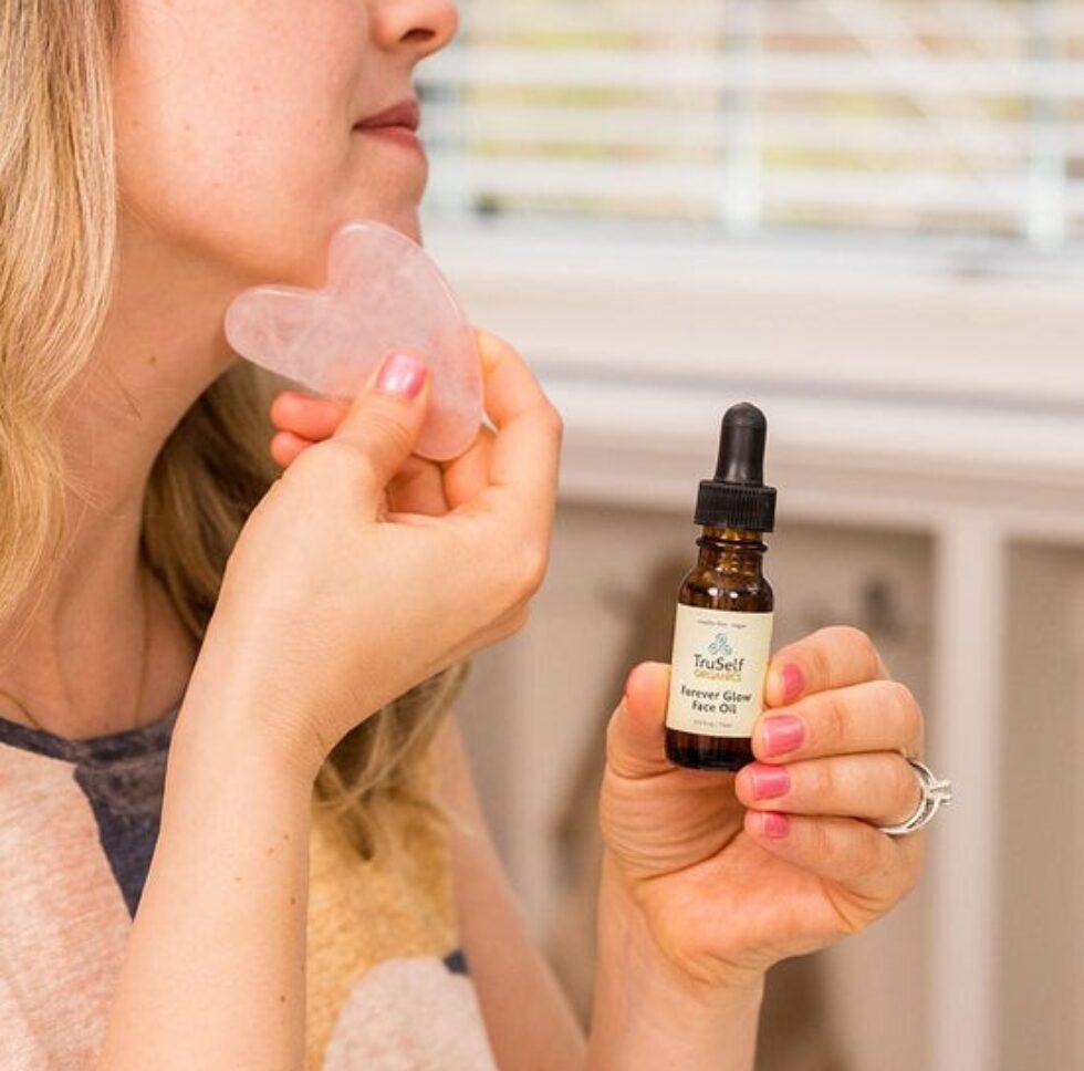 The Ultimate Facial Lift: Face Massage Kit and Anti-Aging Oil
